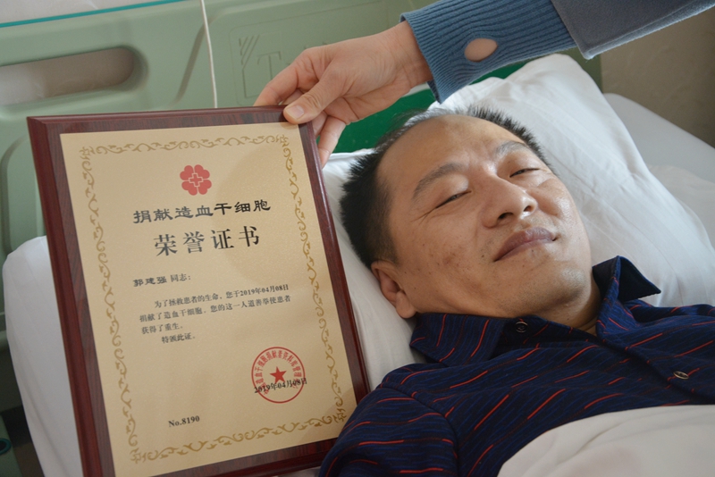 444836547032999813_副本